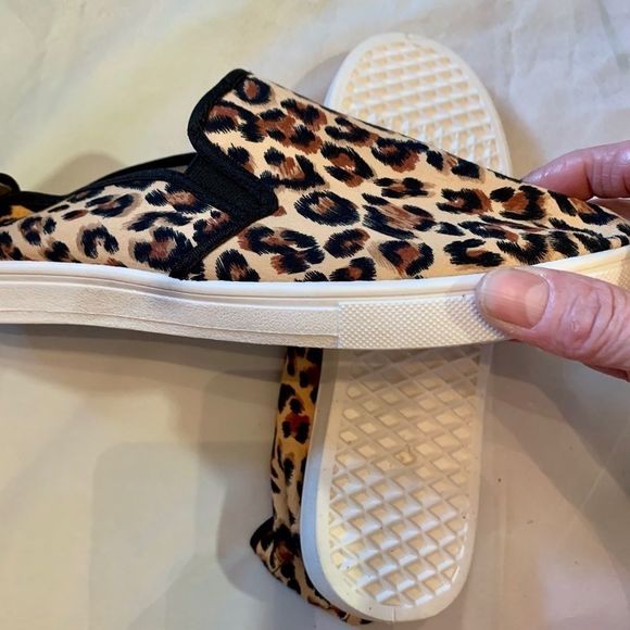 NWOT Leopard Print Loafers - Picture 8 of 16